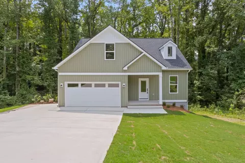 8 Pinewood Dr, Taylors, SC 29687