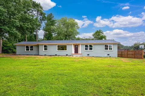 128 Galaxie Pl, Spartanburg, SC 29307