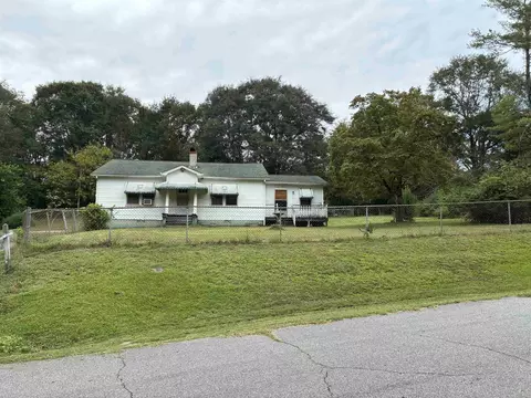 206 Railroad St, Mooresboro, NC 28114