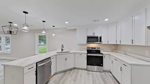 Kitchen - 155 Hadden Ave, Duncan, SC 29334 photo 1 of 1