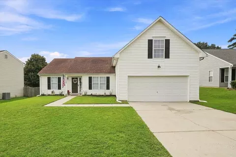 225 Kittiwake Ln, Boiling Springs, SC 29316