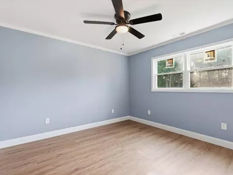Bedroom - 233 Summerfield Rd, Moore, SC 29369 photo 5 of 7