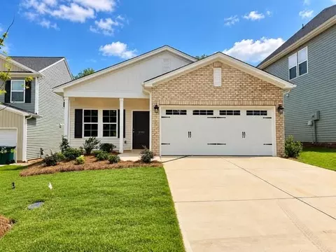 12192 Lansbury Dr, Inman, SC 29349