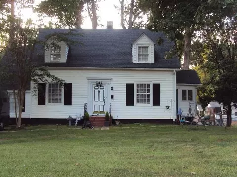 382 Forest Ave, Spartanburg, SC 29302