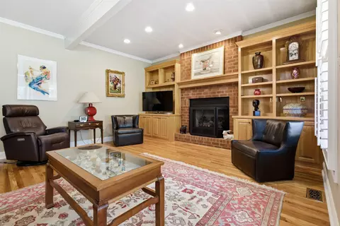 Living - 424 Harbour View Dr, Chesnee, SC 29323 photo 3 of 3