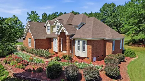 Exterior - 424 Harbour View Dr, Chesnee, SC 29323 photo 3 of 11