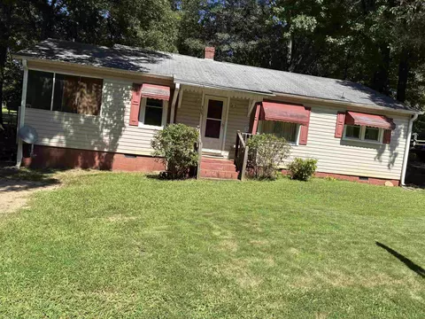 303 S Church Ave, Landrum, SC 29356