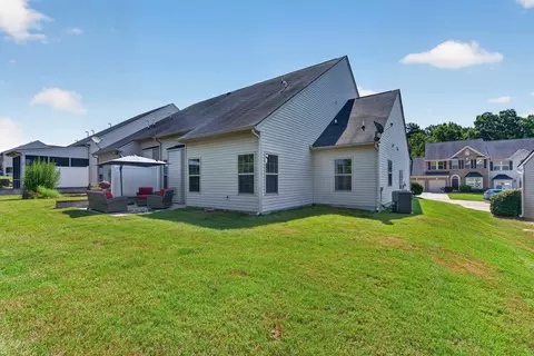 Exterior - 344 Bellerive Dr, Duncan, SC 29334 photo 3 of 6