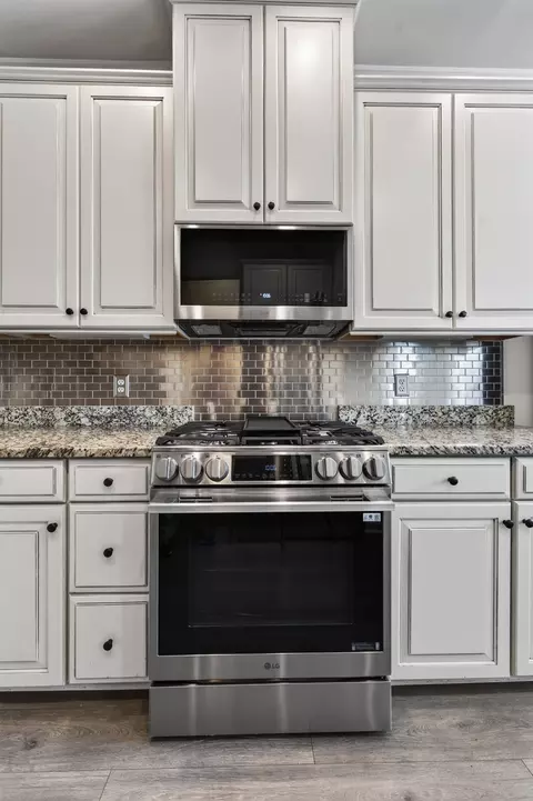 Kitchen - 344 Bellerive Dr, Duncan, SC 29334 photo 4 of 5