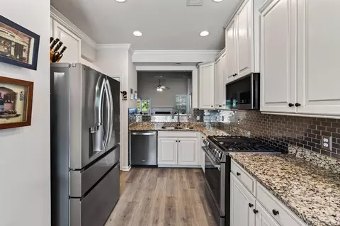 Kitchen - 344 Bellerive Dr, Duncan, SC 29334 photo 2 of 5