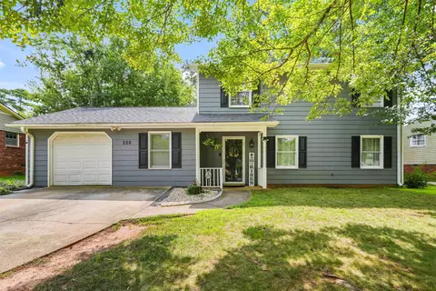 220 Heather Dr, Spartanburg, SC 29301