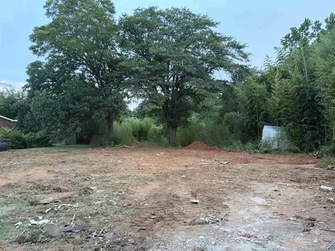 709 Garlington Rd, Greenville, SC 29615