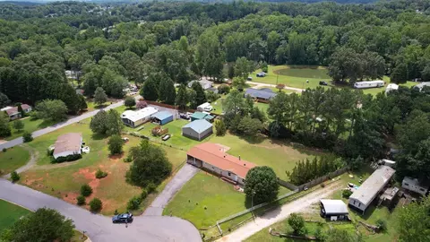 View/Area - 9 W Tyger Ct, Greer, SC 29651 photo 3 of 5