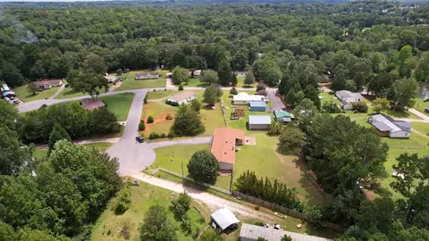 View/Area - 9 W Tyger Ct, Greer, SC 29651 photo 4 of 5