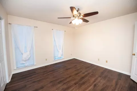 Bedroom - 217 Ashton Dr, Moore, SC 29369 photo 6 of 9