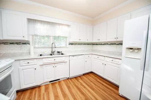 Kitchen - 217 Ashton Dr, Moore, SC 29369 photo 1 of 5