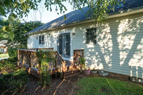 Exterior - 217 Ashton Dr, Moore, SC 29369 photo 8 of 11