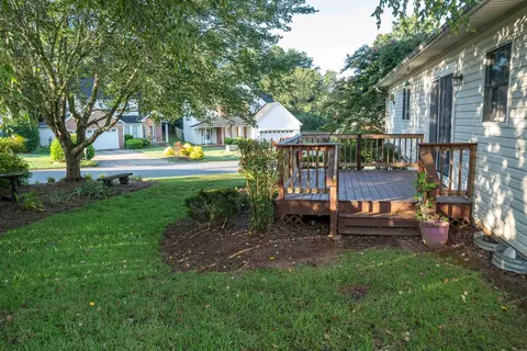 Exterior - 217 Ashton Dr, Moore, SC 29369 photo 7 of 11