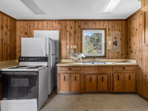 Kitchen - 155 Montgomery Ave, Pacolet, SC 29372 photo 1 of 2