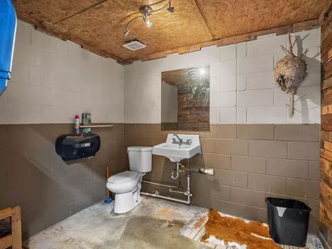 Bath - 155 Montgomery Ave, Pacolet, SC 29372 photo 2 of 2