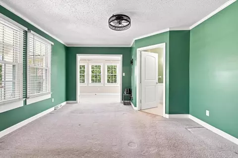 Living - 652 Arlington Rd, Greer, SC 29651 photo 6 of 6