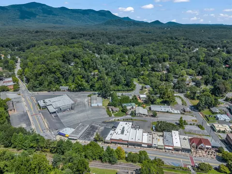 View/Area - 160 E Howard St, Tryon, NC 28782 photo 2 of 3