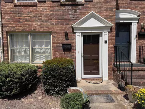 1440 Dover Rd, Spartanburg, SC 29301