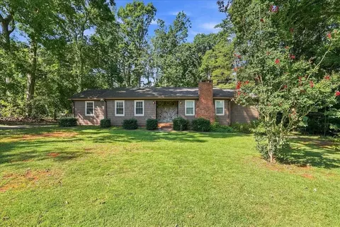 37 Wedgefield Dr, Boiling Springs, SC 29316