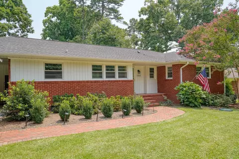 105 Guilford Pl, Spartanburg, SC 29302