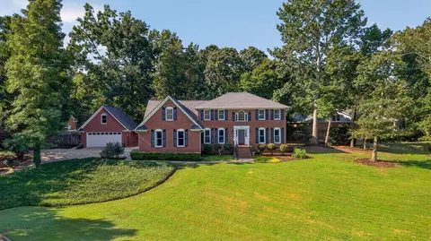 131 Woodridge Dr, Spartanburg, SC 29301