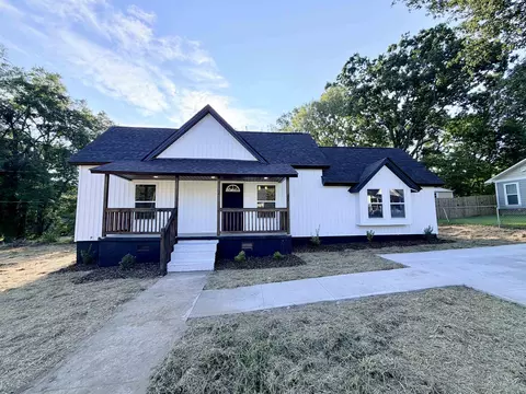 7 Ansel St, Drayton, SC 29333