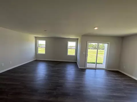 Living - 161 Dillon St, Chesnee, SC 29323 photo 1 of 1