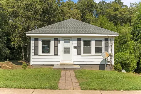 Exterior - 403 E Jefferies St, Gaffney, SC 29340 photo 2 of 10