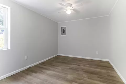 Bedroom - 403 E Jefferies St, Gaffney, SC 29340 photo 6 of 7