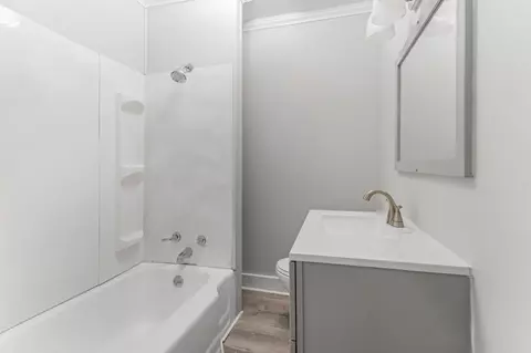 Bath - 403 E Jefferies St, Gaffney, SC 29340 photo 1 of 3