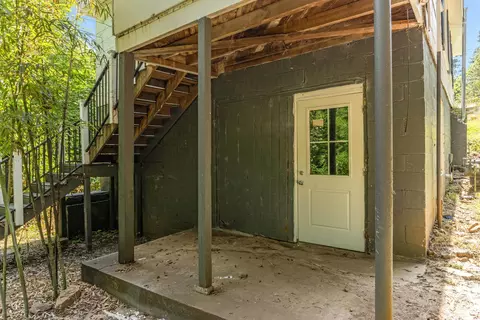 Exterior - 403 E Jefferies St, Gaffney, SC 29340 photo 7 of 10
