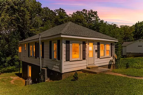 Exterior - 403 E Jefferies St, Gaffney, SC 29340 photo 10 of 10