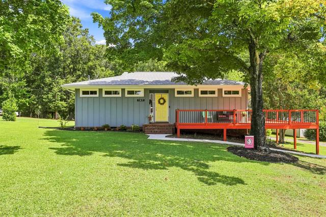 147 Loche Adele Dr, Spartanburg, SC 29307