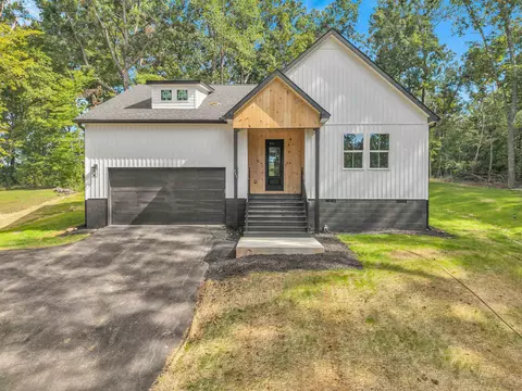 245 Tucker Rd, Spartanburg, SC 29306
