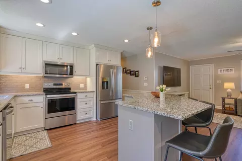 Kitchen - 169 Gregory St, Roebuck, SC 29376 photo 6 of 8