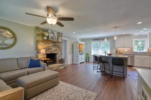 Kitchen - 169 Gregory St, Roebuck, SC 29376 photo 1 of 8