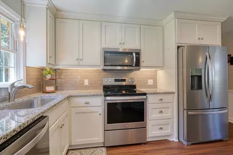 Kitchen - 169 Gregory St, Roebuck, SC 29376 photo 8 of 8