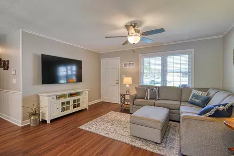 Living - 169 Gregory St, Roebuck, SC 29376 photo 3 of 3