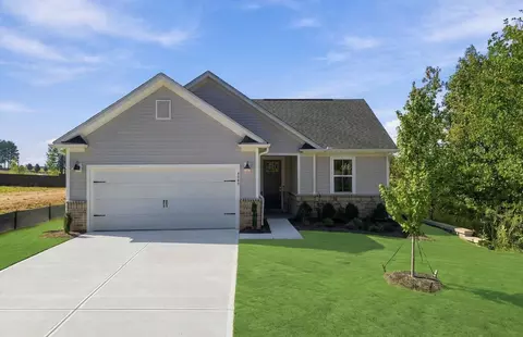 4049 Hoskins Dr, Boiling Springs, SC 29316