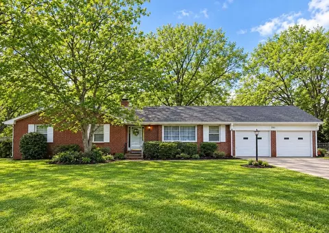 214 Midway Dr, Spartanburg, SC 29301