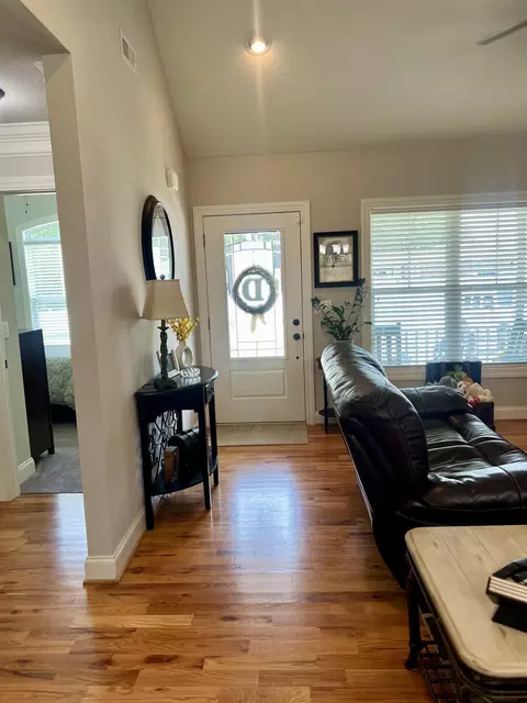 Entry Way - 111 Barbara Ave, Gaffney, SC 29341 photo 4 of 9