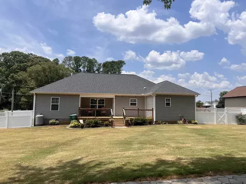 Exterior - 111 Barbara Ave, Gaffney, SC 29341 photo 6 of 7
