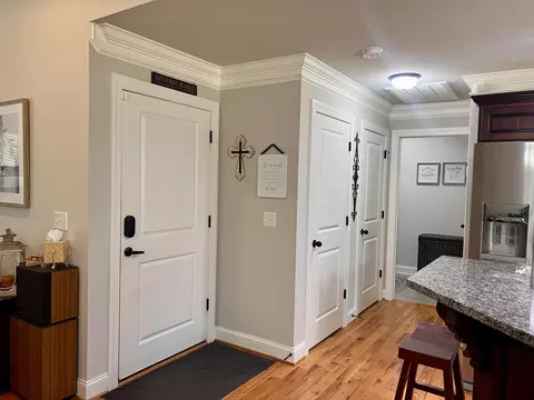 Entry Way - 111 Barbara Ave, Gaffney, SC 29341 photo 6 of 9