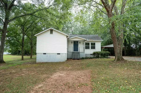 180 Brock St, Inman, SC 29349