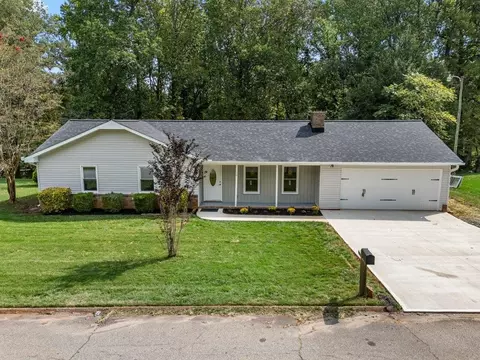 139 Willowood Dr, Spartanburg, SC 29303